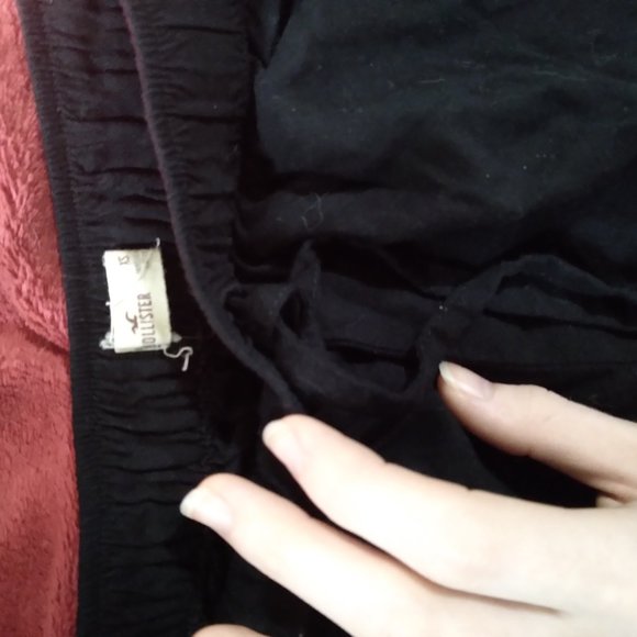 Hollister shorts - Picture 2 of 4